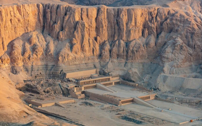 Timeless Grandeur: Hatshepsut’s Mortuary Temple, an Architectural Marvel of Ancient Egypt